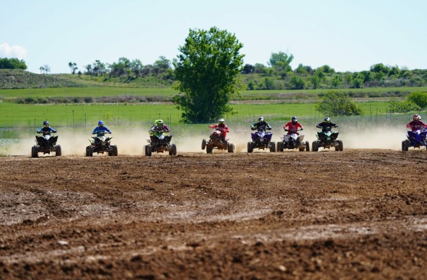 Dani Vila, invencible en el arranque del Quadcross