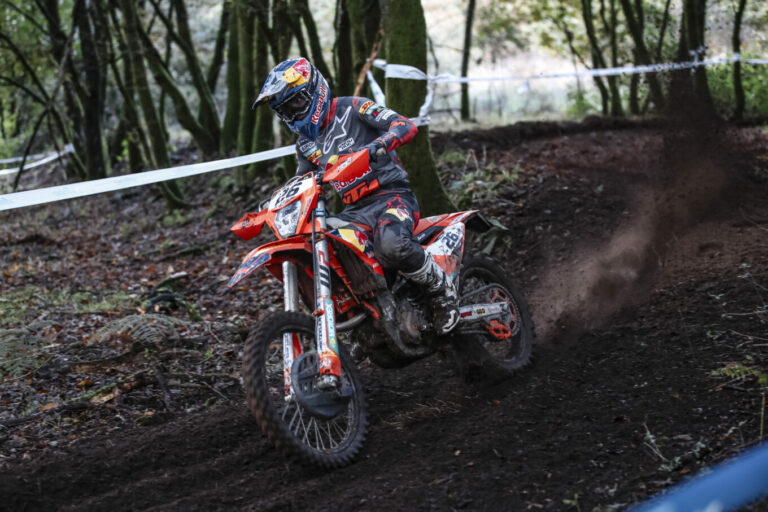 Enduro Piñor 2025: Josep garcía gana y Magain es líder