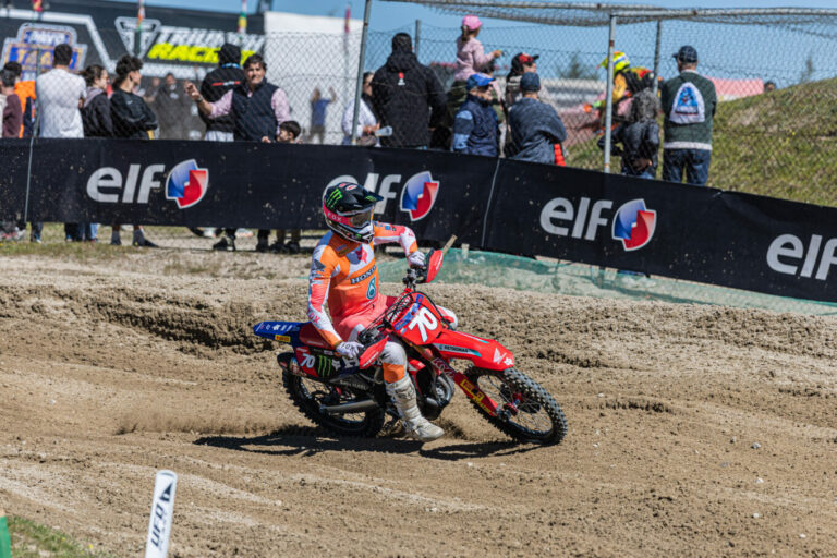 Rubén Fernández se lleva una caótica ELF SuperSprint MX en Malpartida