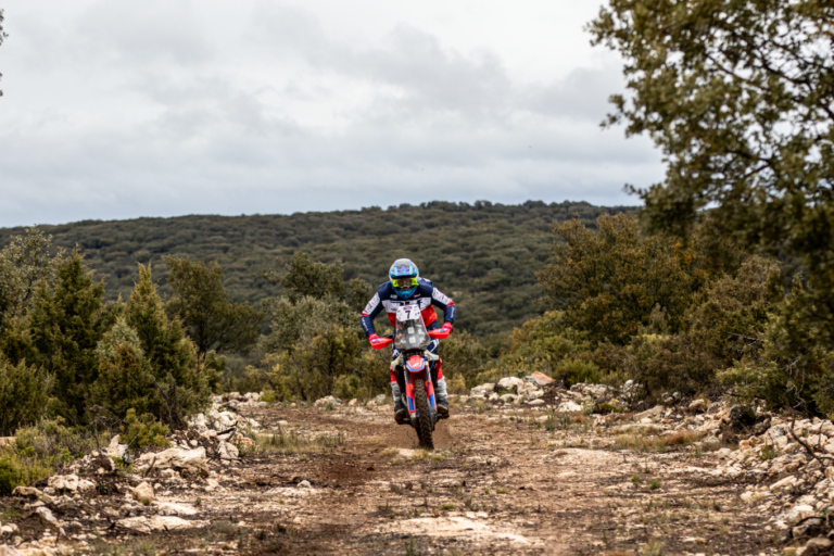 Mario Olmedilla se impone en Guadalajara tras una exigente jornada de Rally Raid
