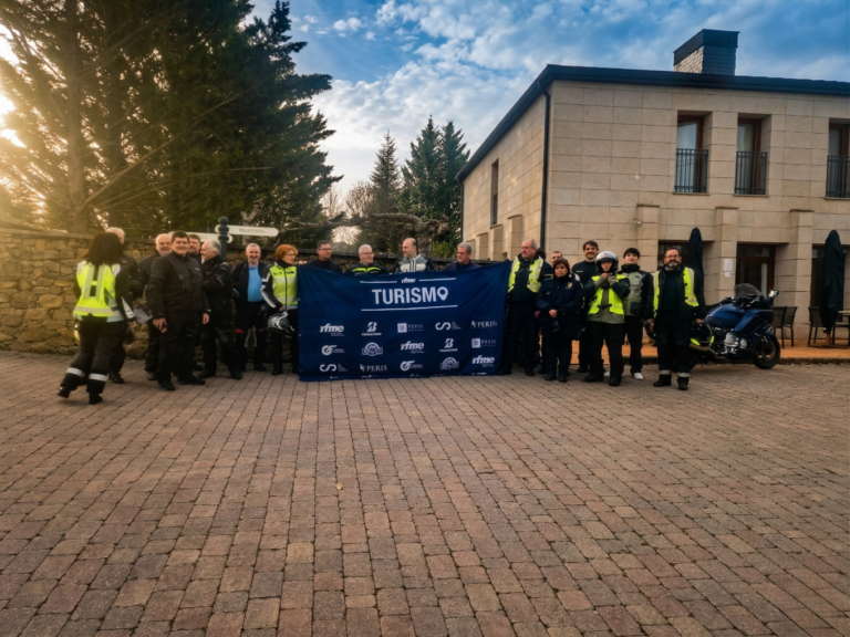 El Mototurismo conquista el noroeste: éxito del RFME Touring Challenge entre Zamora y Santiago de Compostela