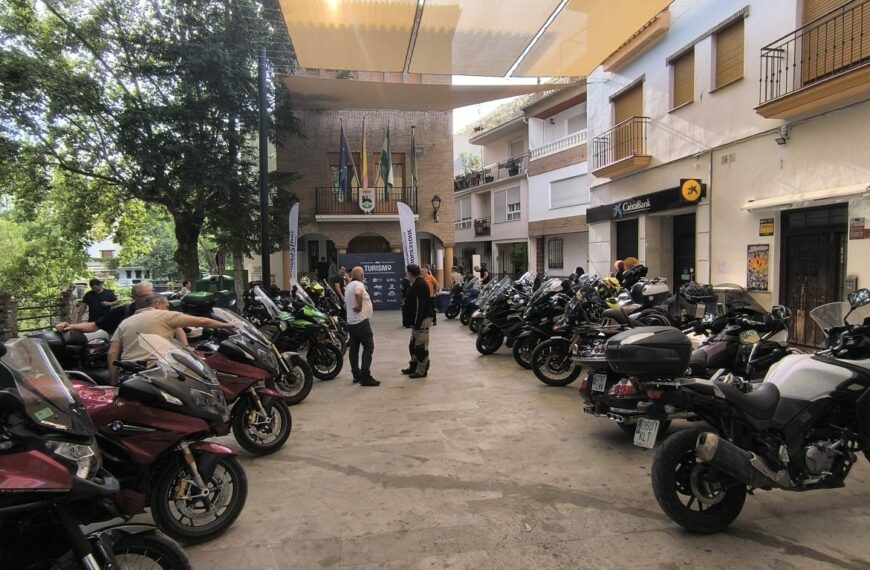 La Ruta de Washington Irving reúne a más de 40 participantes entre Murcia y Pinos Genil