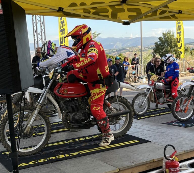 La RFME presenta su equipo para la FIM Enduro Vintage Trophy 2026 en Alemania