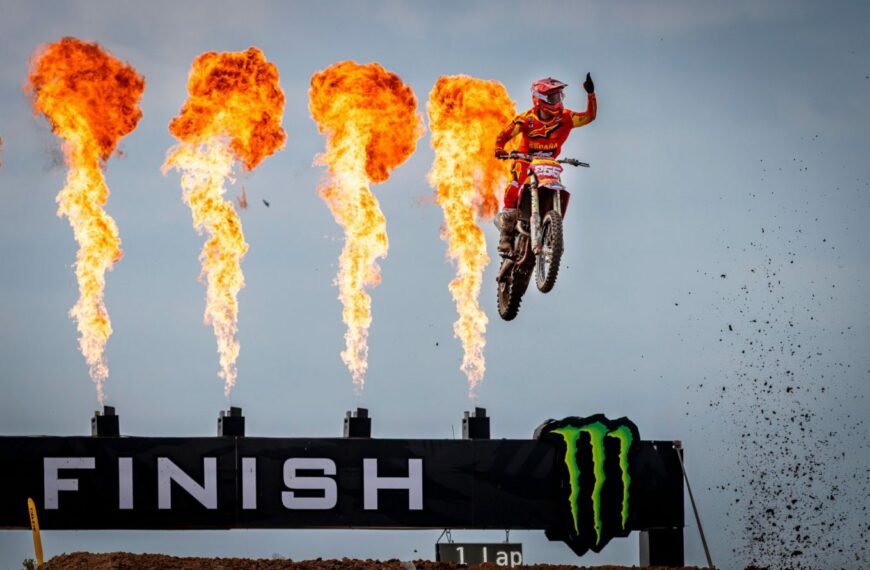 Daniela Guillén y Guillem Farrés son campeones del Mundo de Motocross