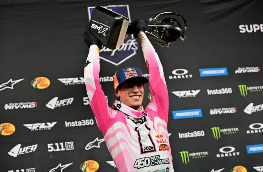 Jorge Prado gana el SuperMotocross World Championship y hace historia como primer campeón español