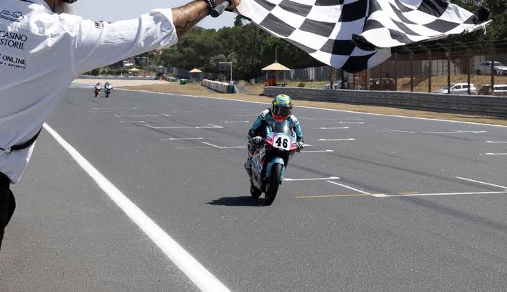 Álvaro Lucas conquista la Moto4 European Cup 2026 en Misano